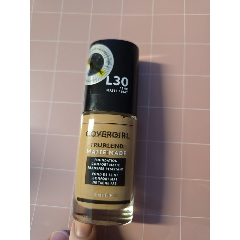 Covergirl Trublend Matte Made Liquid Foundation Glass Bottle L30 Golden Ivory